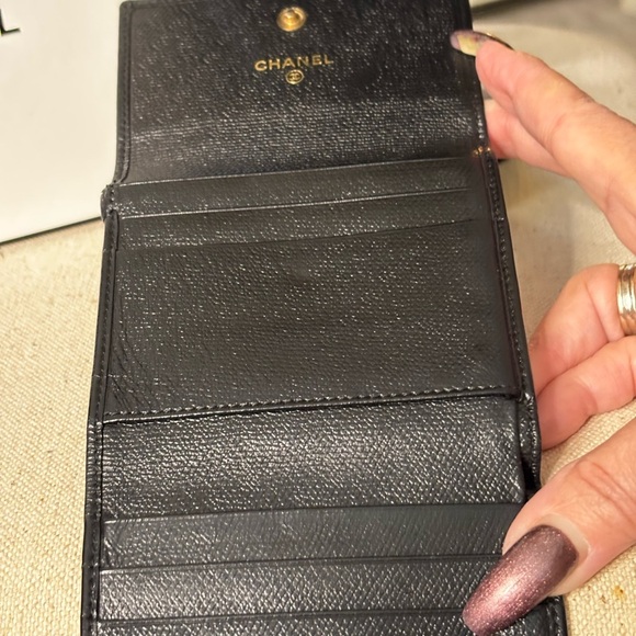 Authentic Black CHANEL COCO DOUBLE HOOK Compact Wallet W/Box - Picture 14 of 16